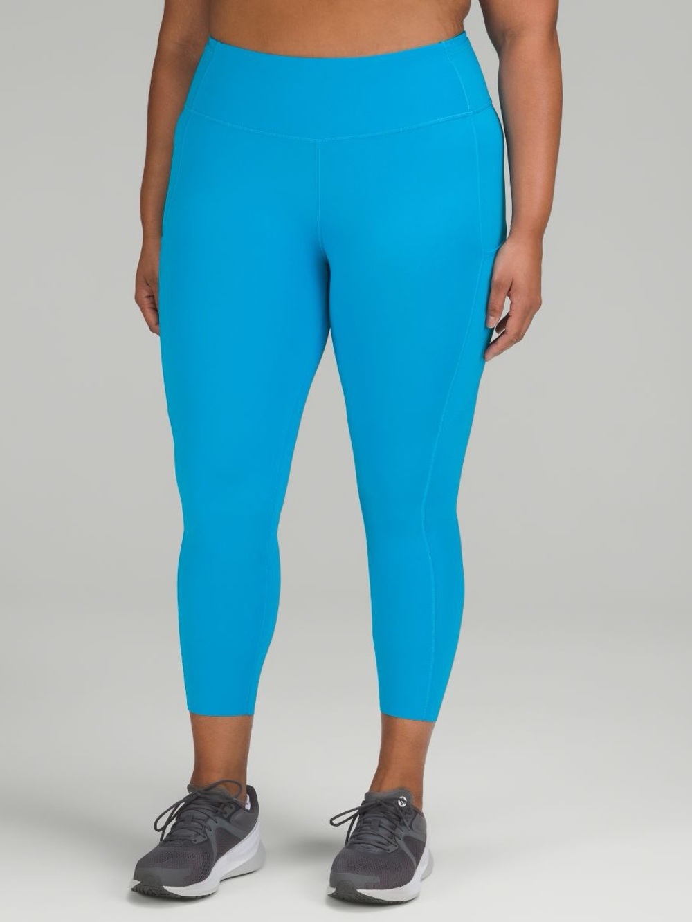 Lululemon Fast and Free High-Rise Capri Leggings in Bright Turquoise Size:8